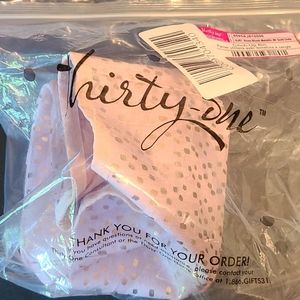 thirty-one Storage & Organization - NWT Cinch Up Bin thirty-one Storage & Organization - NWT Cinch Up Bin